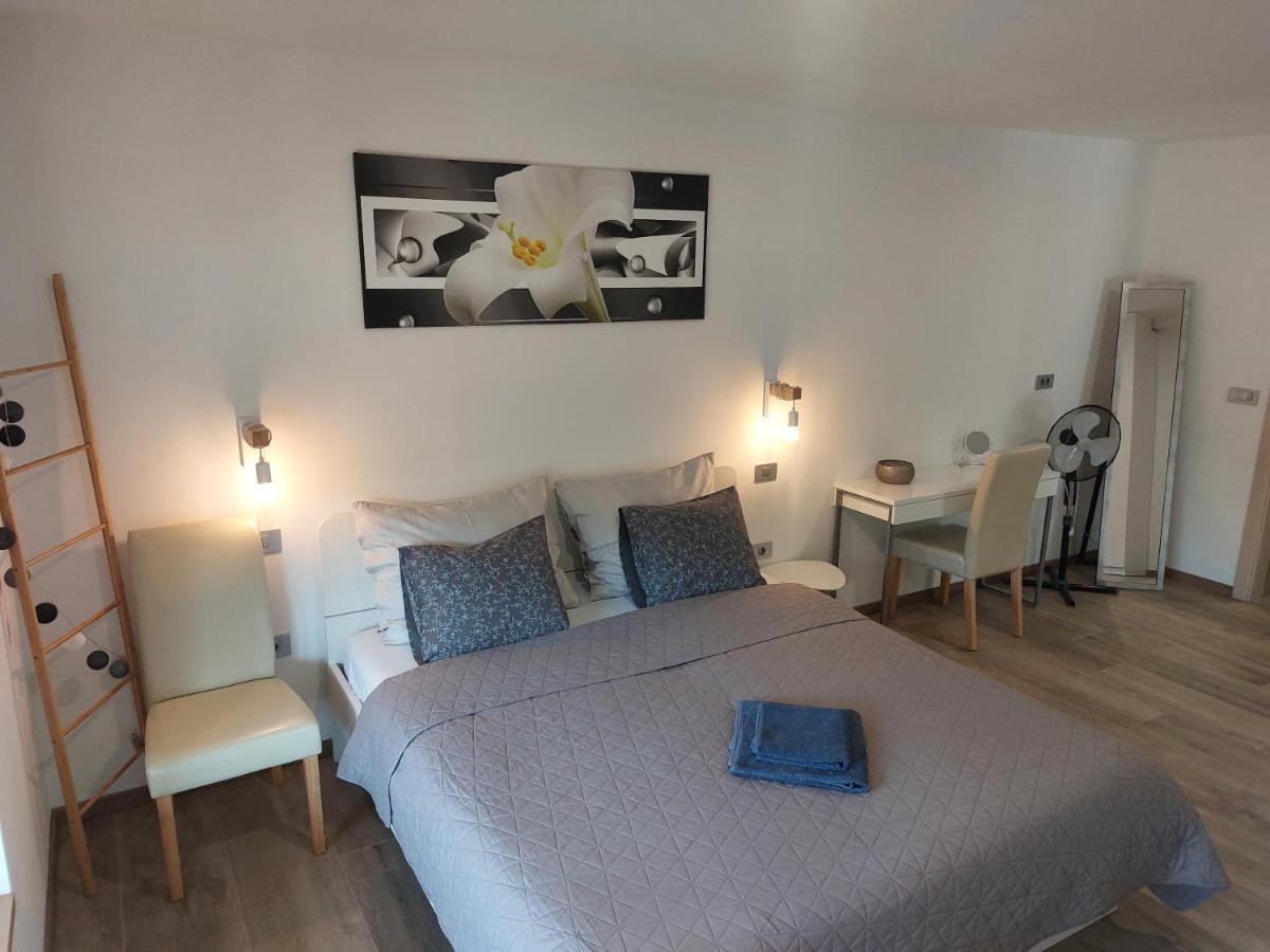 Apartment Cecil Izola Eksteriør bilde